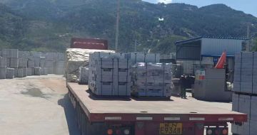 赣州 芝麻白仿形路沿石，直形路沿石