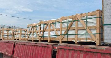 赣州 芝麻白花岗岩地铺石出口专车-泰国游