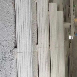 赣州 花岗岩厂家带你看白麻花岗岩门楼大柱柱皮