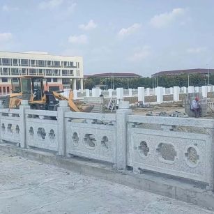 赣州 白麻花岗岩荔枝面河道栏杆