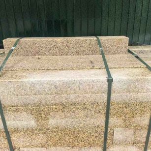 赣州 黄金麻花岗岩石材机切面栏杆料半成品