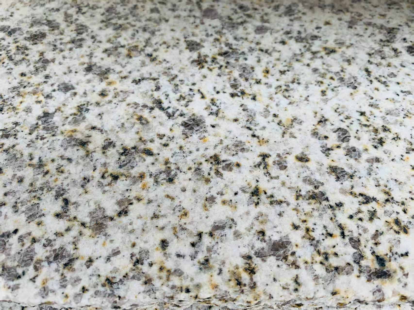 赣州 黄金麻花岗岩石材浅黄光面