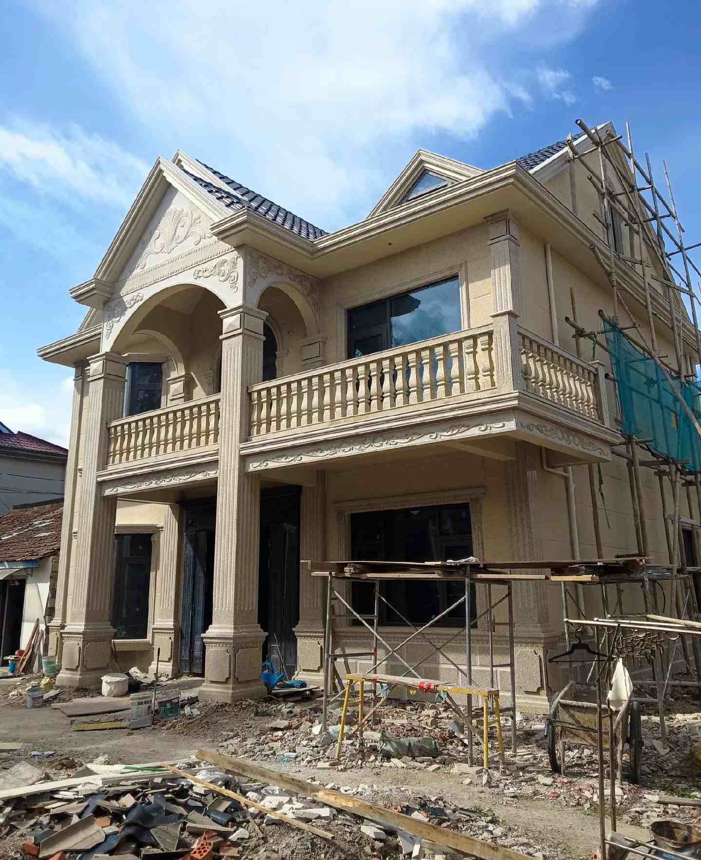 赣州 黄金麻花岗岩石材私人别墅雕花门楼柱阳台栏杆