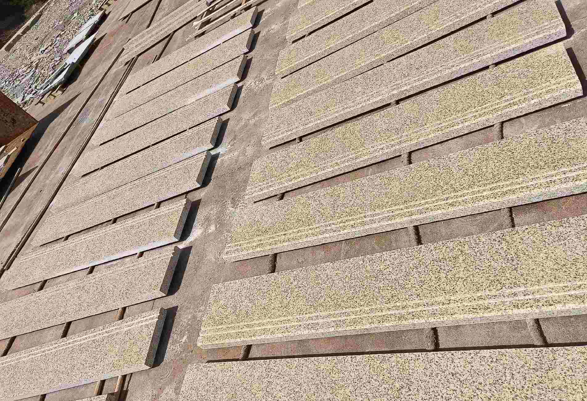 赣州 黄金麻花岗岩光面楼梯踏步