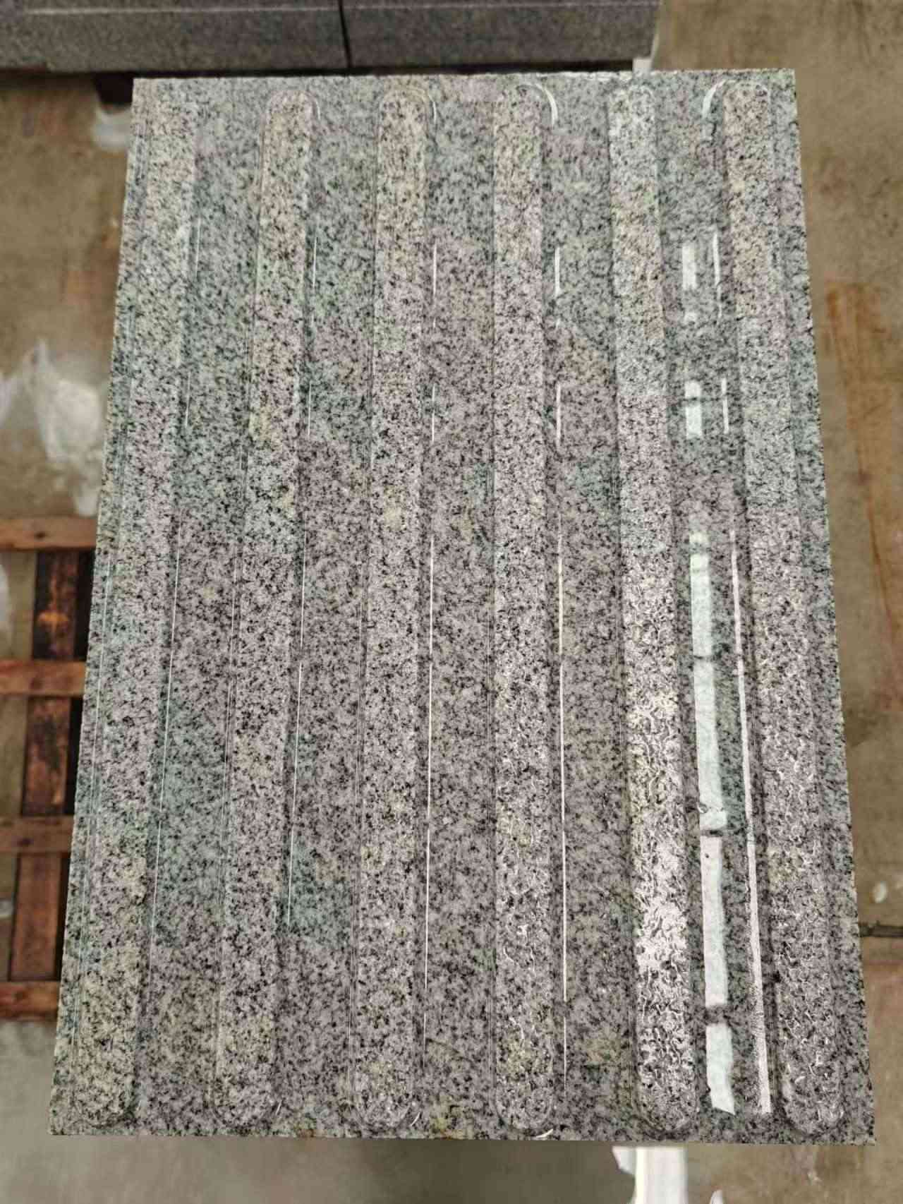 赣州 芝麻白花岗岩荔枝面雕刻盲道，盲条