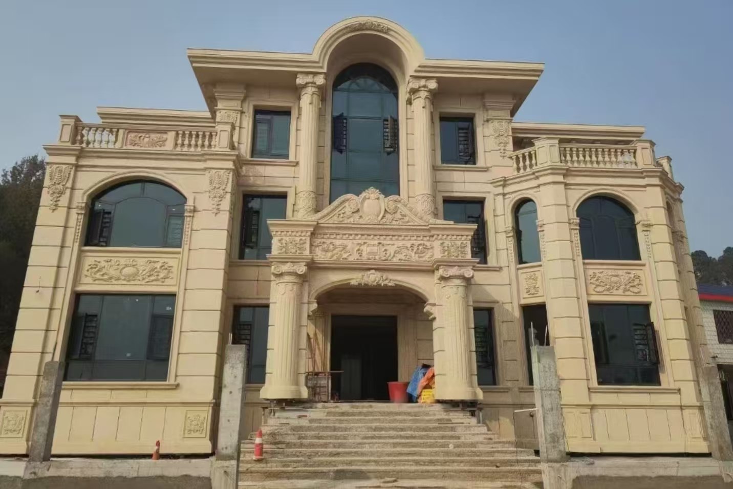 赣州 黄金麻花岗岩别墅外墙干挂