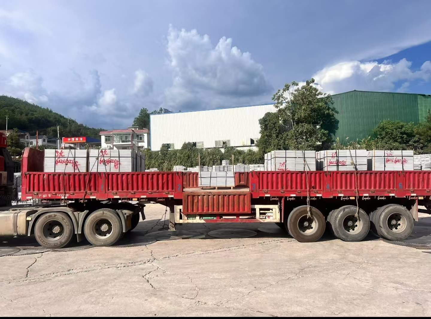 赣州 芝麻灰花岗岩地铺石出货日常