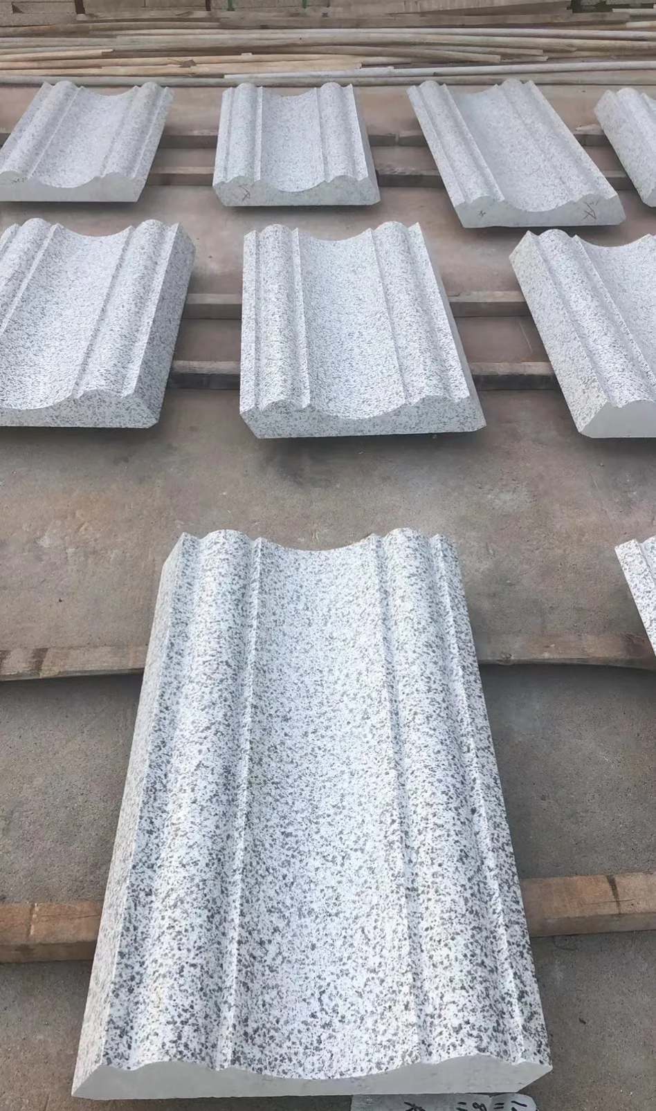 赣州 白麻花岗岩光面别墅线条