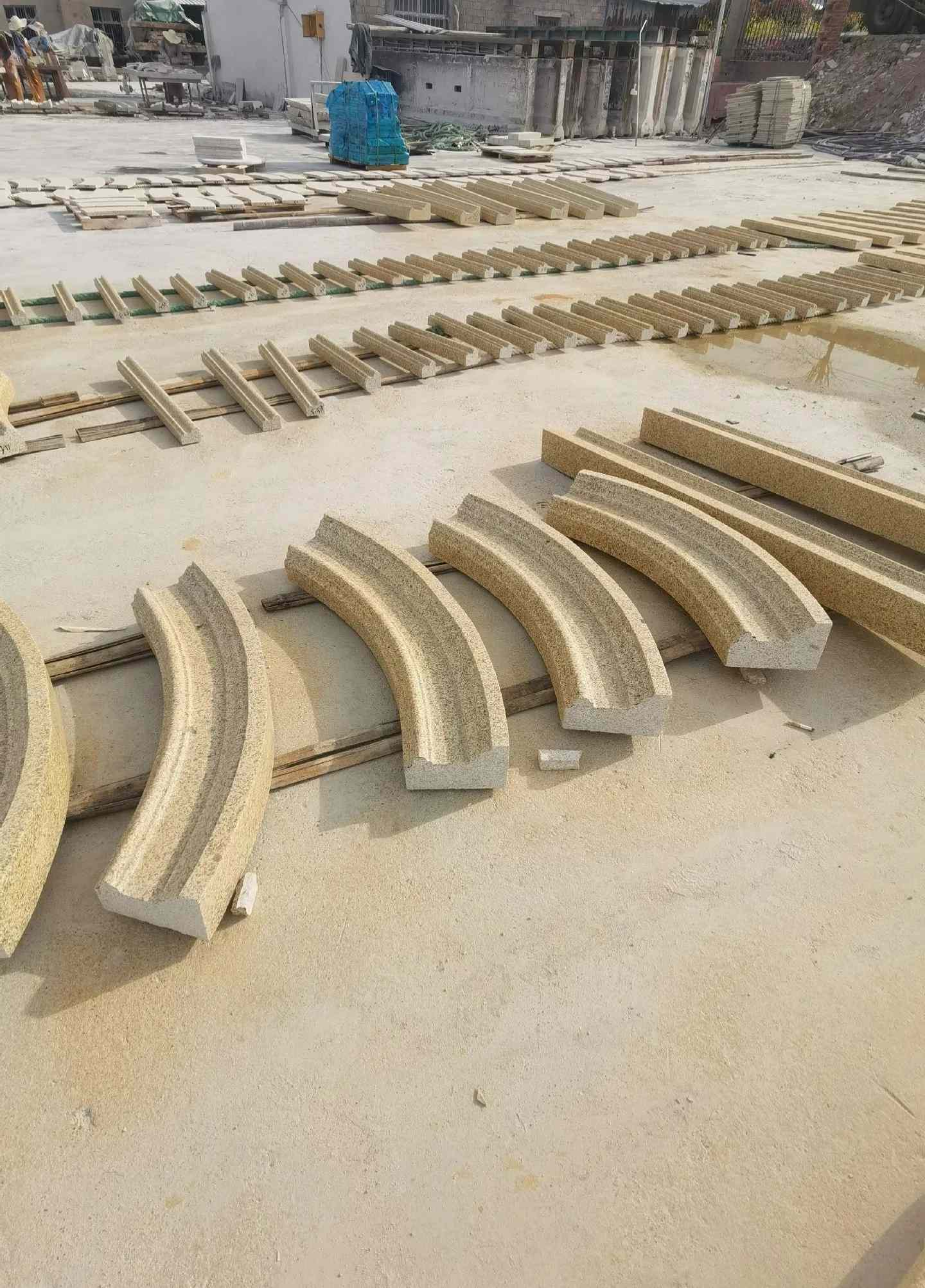 赣州 黄金麻花岗岩别墅线条