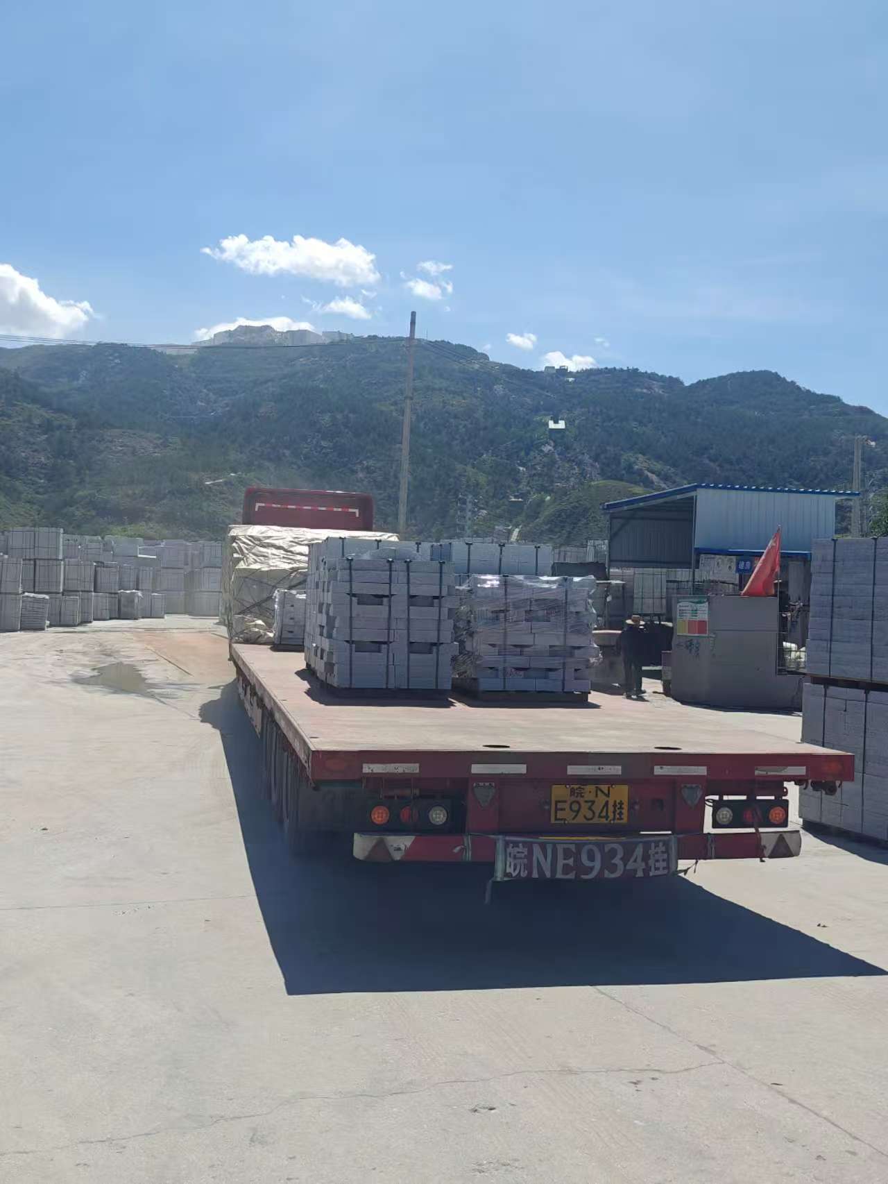 赣州 芝麻白仿形路沿石，直形路沿石