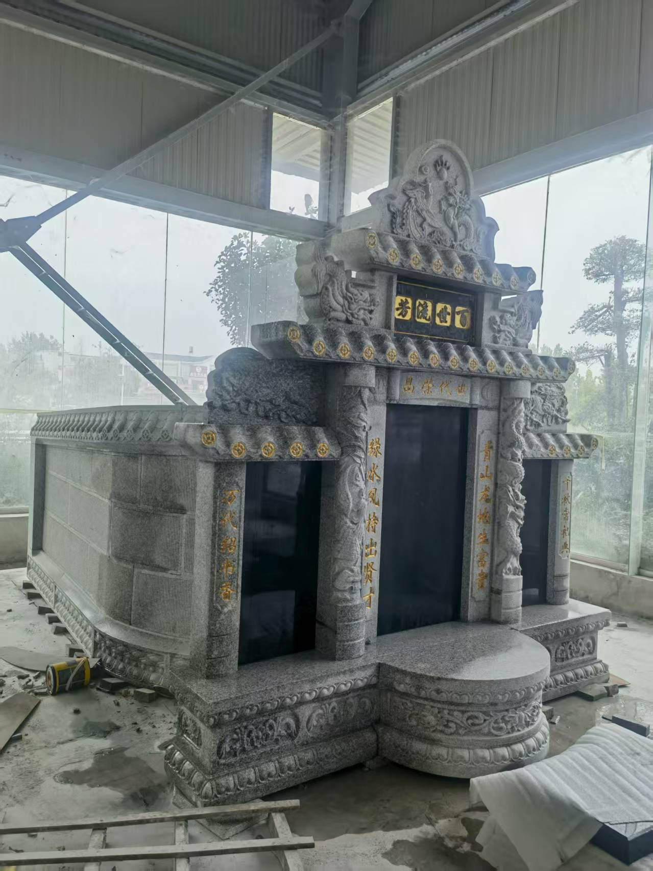 赣州 芝麻白墓碑效果展示图