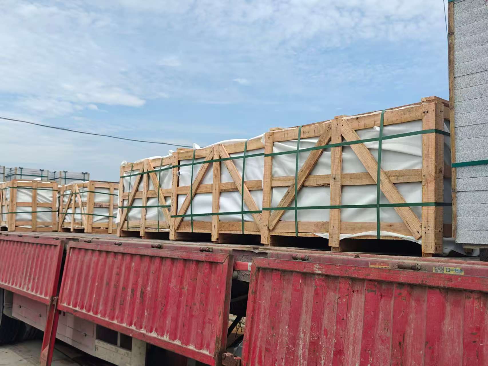 赣州 芝麻白花岗岩地铺石出口专车-泰国游